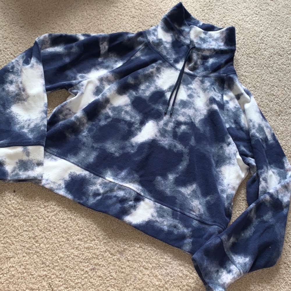 Old Navy Pull Over Sweatshirt